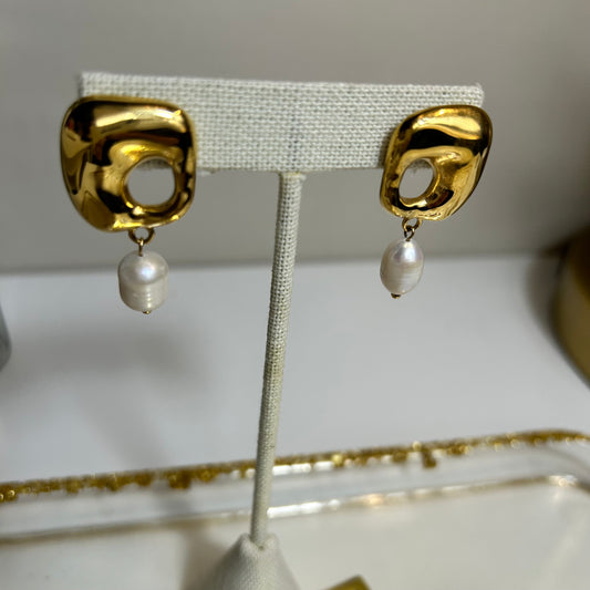 Pearl Drop Square Earrings